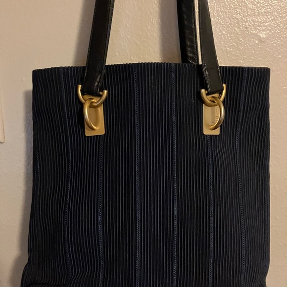 Gorgeous , new leather Americana shoulder bag. - Picture 2 of 4